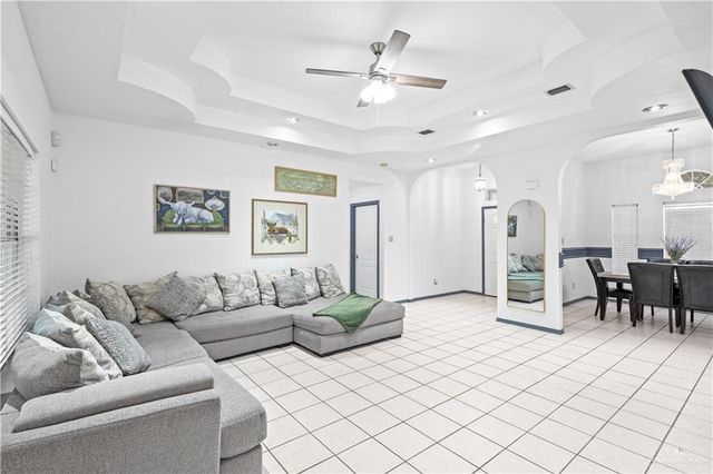871 S Quail Hollow Drive, Weslaco, TX 78596