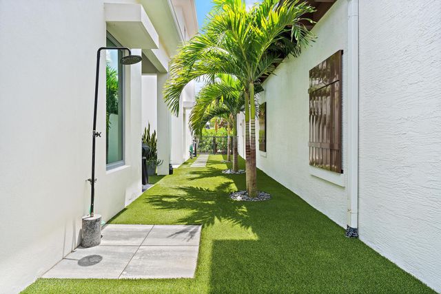 1189 Faulkner Terrace, Palm Beach Gardens, FL 33418