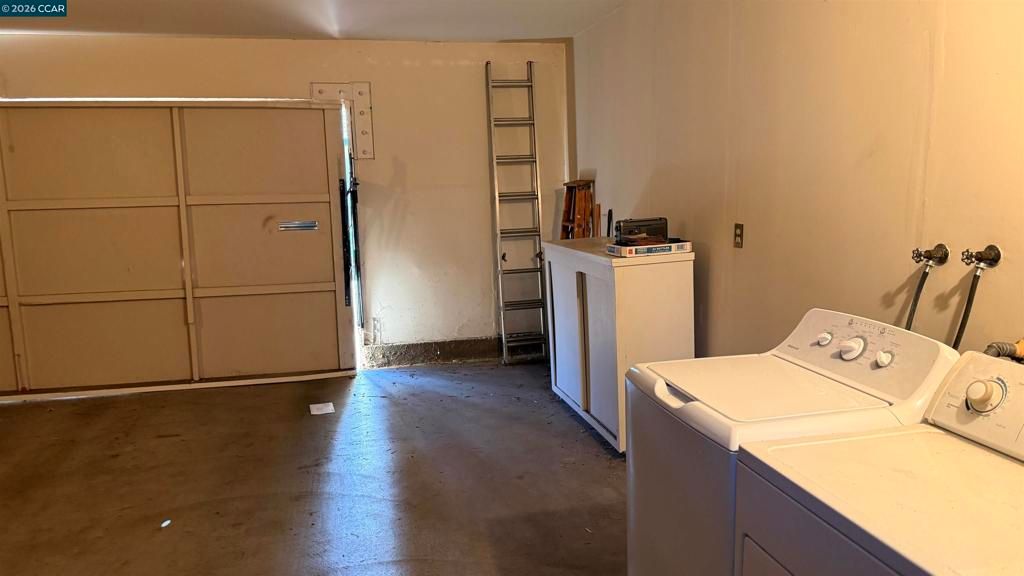 Image 14 of property listing at 748 Aries Ln, Foster City, CA 94404