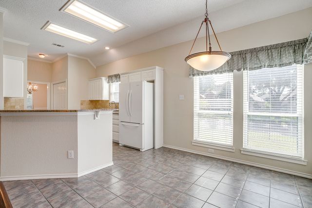 7116 Deer Hollow Drive, Fort Worth, TX 76132