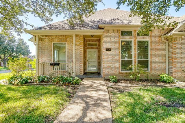 7116 Deer Hollow Drive, Fort Worth, TX 76132