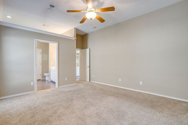 7116 Deer Hollow Drive, Fort Worth, TX 76132