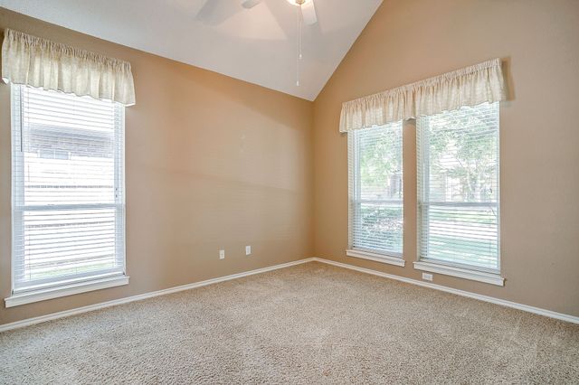 7116 Deer Hollow Drive, Fort Worth, TX 76132