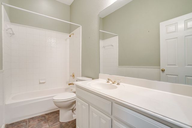 7116 Deer Hollow Drive, Fort Worth, TX 76132