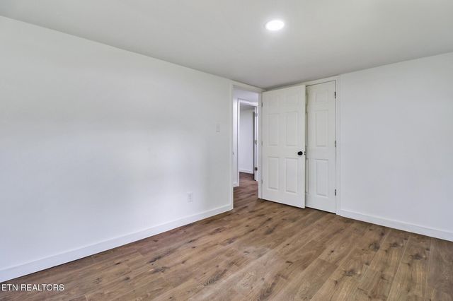 1095 Franklin Rd, Jamestown, TN 38556