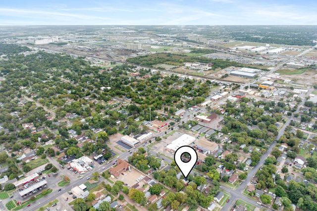 2115 N Waco Ave, Wichita, KS 67203