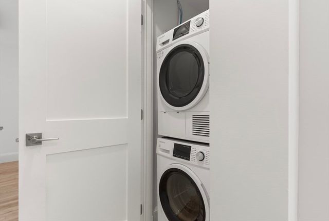 26 Bradlee Road 305, Medford, MA 02155