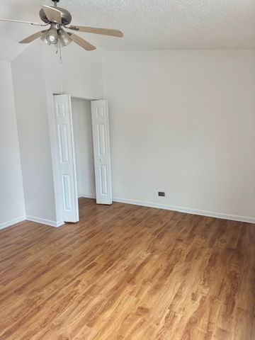 1636 Estate Circle 1636, Naperville, IL 60565