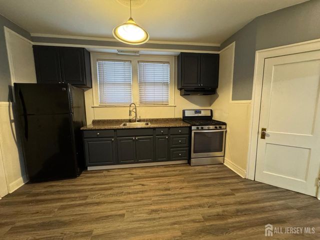 86 Harvey Street, New Brunswick, NJ 08901