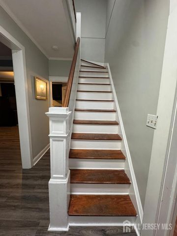 86 Harvey Street, New Brunswick, NJ 08901