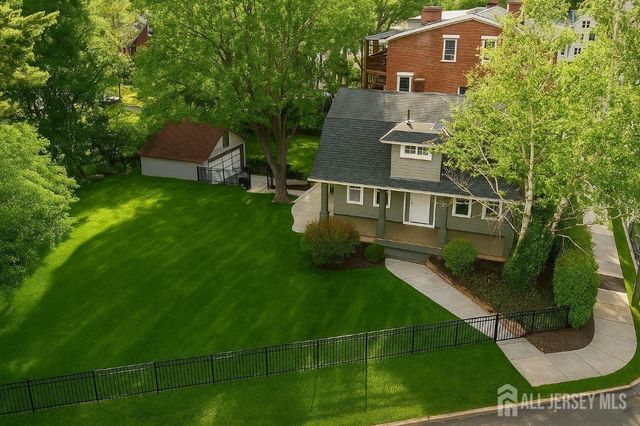 86 Harvey Street, New Brunswick, NJ 08901