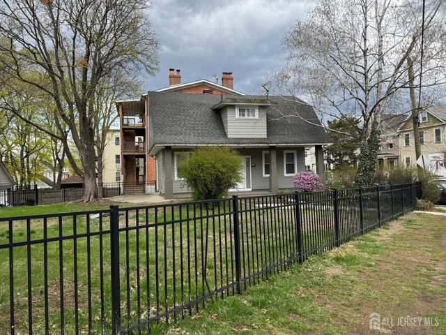 86 Harvey Street, New Brunswick, NJ 08901