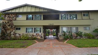 1317 N Brand 15, Glendale, CA 91202