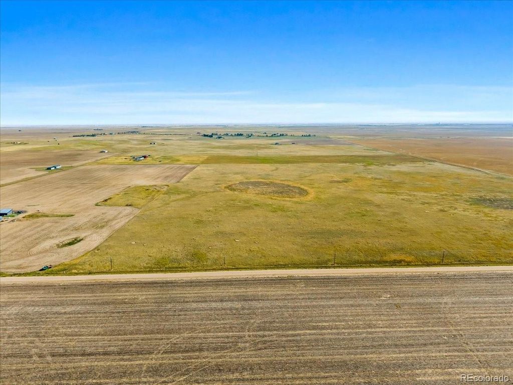 70044 E 38th Ave, Byers, CO 80103