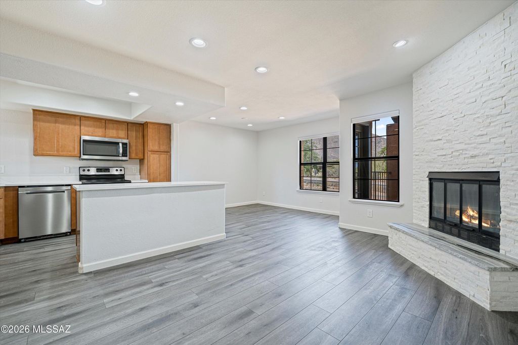 6651 N Campbell Ave Apt 207, Tucson, AZ 85718