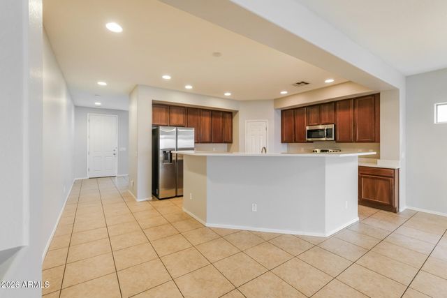 10012 W MARGUERITE Avenue, Tolleson, AZ 85353