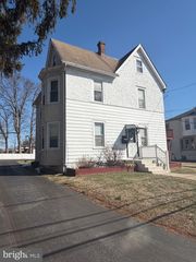 1629 LINCOLN AVE, Prospect Park, PA 19076