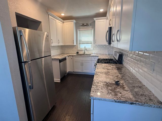 1529 Hawthorne Avenue, Waterloo, IA 50702