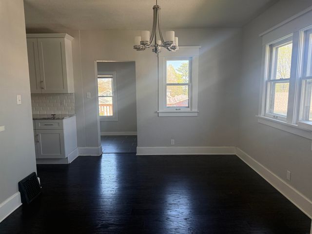 1529 Hawthorne Avenue, Waterloo, IA 50702
