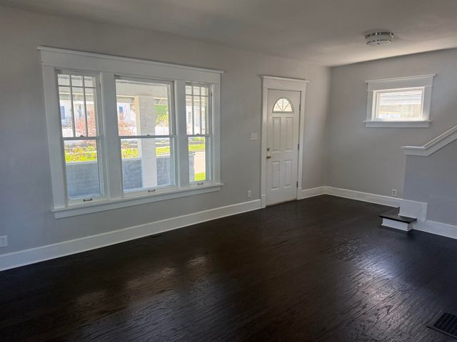 1529 Hawthorne Avenue, Waterloo, IA 50702