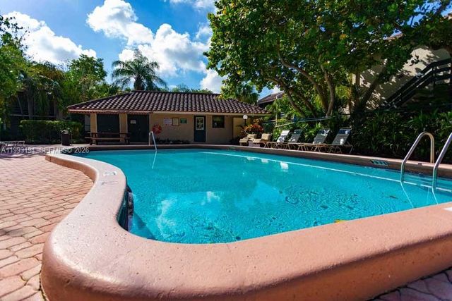 5252 NE 6th Ave A31, Oakland Park, FL 33334