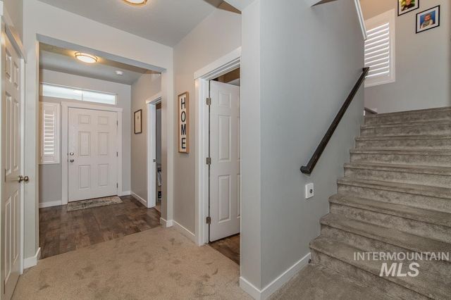 946 W Smallwood Ct, Kuna, ID 83642