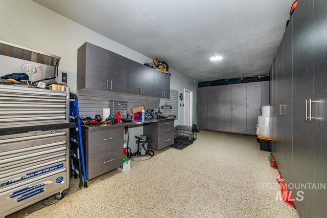 946 W Smallwood Ct, Kuna, ID 83642