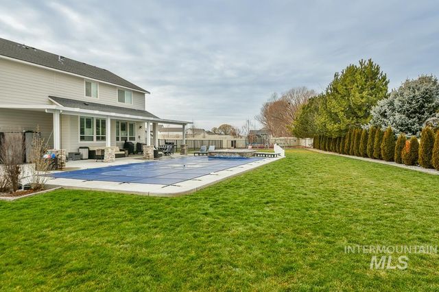 946 W Smallwood Ct, Kuna, ID 83642