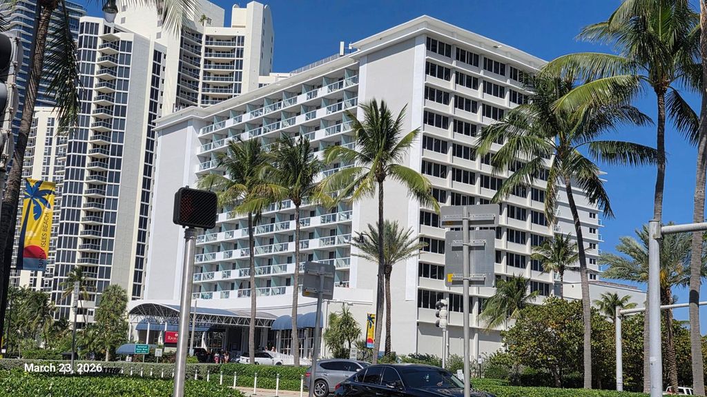 19201 Collins Avenue 105, Sunny Isles Beach, FL 33160