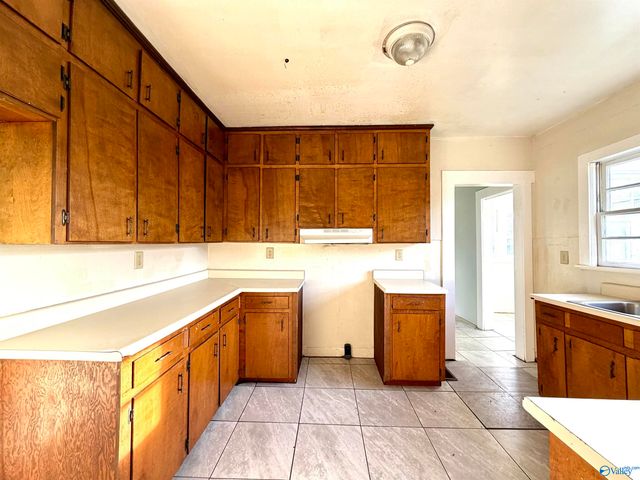 1307 Park Avenue, Gadsden, AL 35903