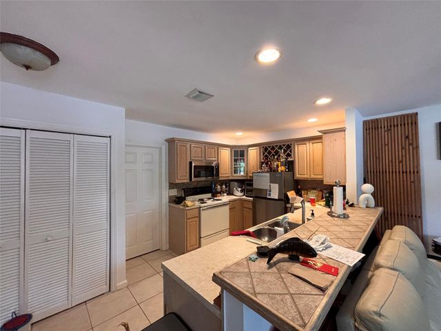 1200 W Las Olas Boulevard 1-4, Fort Lauderdale, FL 33312