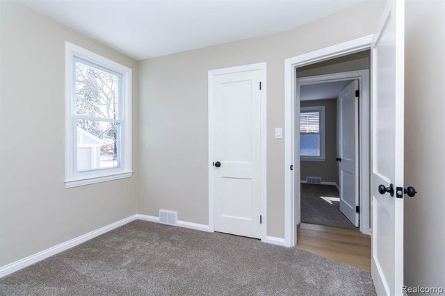 24536 Rosebud Avenue, Eastpointe, MI 48021