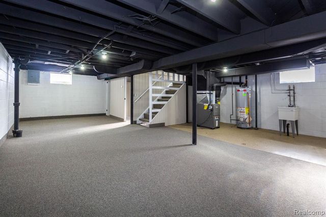 24536 Rosebud Avenue, Eastpointe, MI 48021