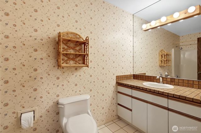 19216 SE 278th St, Kent, WA 98042