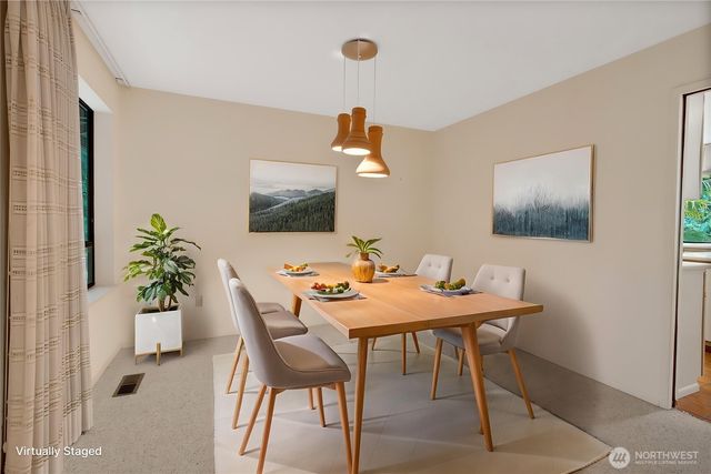 19216 SE 278th St, Kent, WA 98042