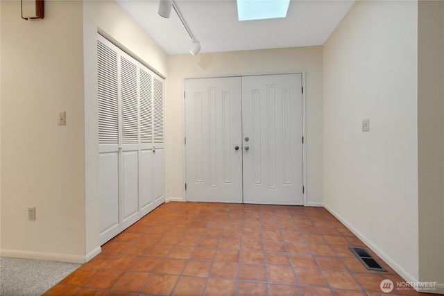 19216 SE 278th St, Kent, WA 98042