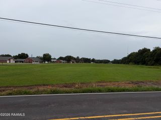 4452 Poydras Highway, Breaux Bridge, LA 70517