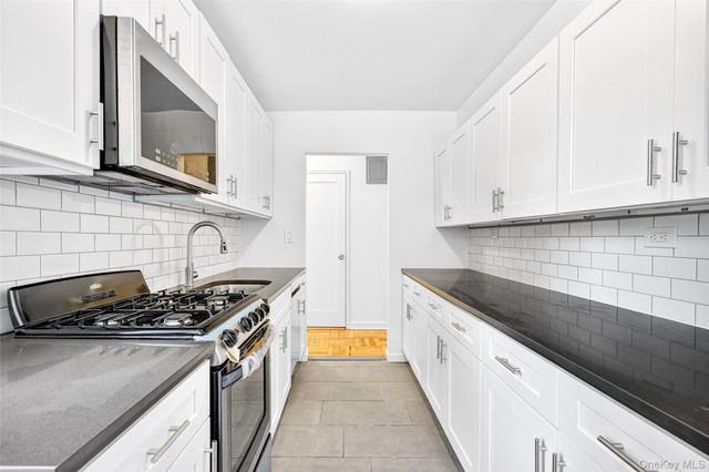 2244 Bronx Park E 1H, Bronx, NY 10467