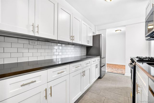 2244 Bronx Park E 1H, Bronx, NY 10467