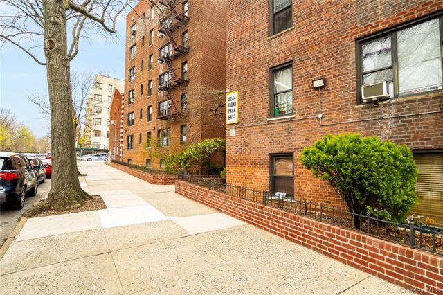 2244 Bronx Park E 1H, Bronx, NY 10467