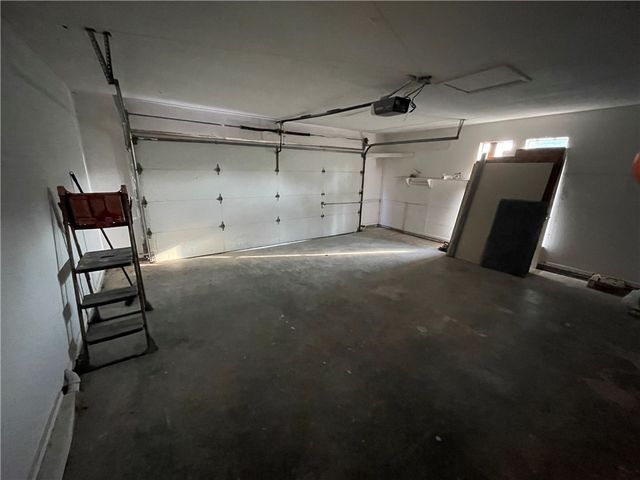 2020 Oak Ridge Dr, Portland, TX 78374