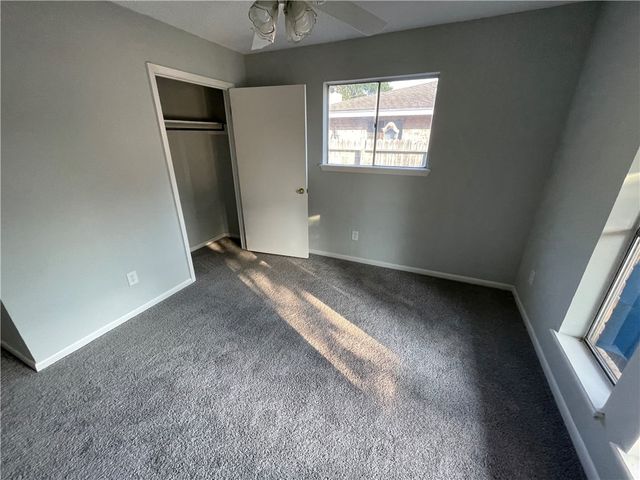 2020 Oak Ridge Dr, Portland, TX 78374