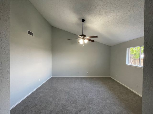 2020 Oak Ridge Dr, Portland, TX 78374