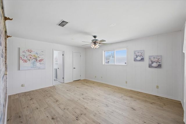 800 Brownstone Street, Euless, TX 76039