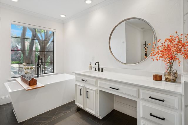 5805 Wavertree Lane, Plano, TX 75093
