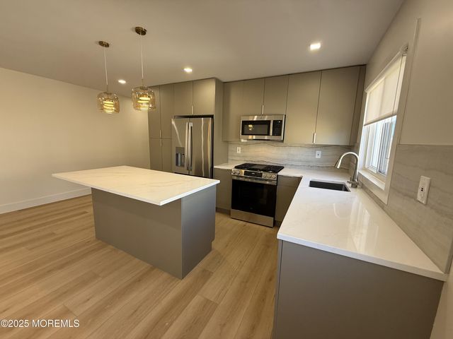1 Ocean Avenue 17, Belmar, NJ 07719