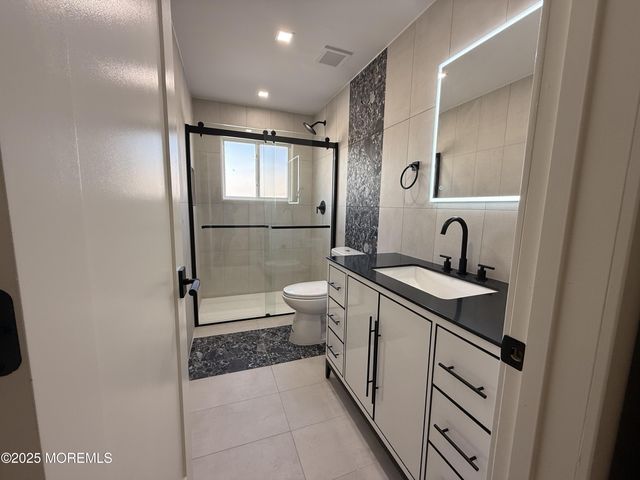 1 Ocean Avenue 17, Belmar, NJ 07719