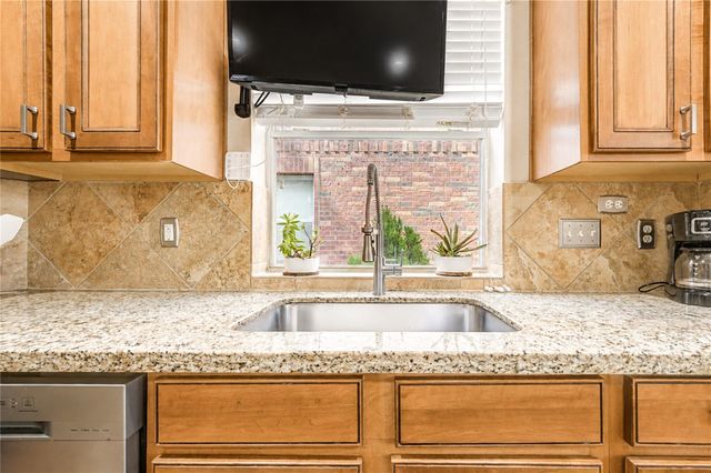 6315 Linfield Bluff Lane, Katy, TX 77494