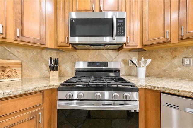 6315 Linfield Bluff Lane, Katy, TX 77494