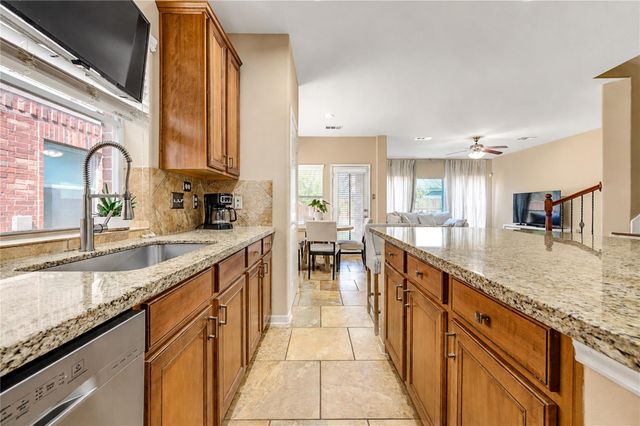 6315 Linfield Bluff Lane, Katy, TX 77494